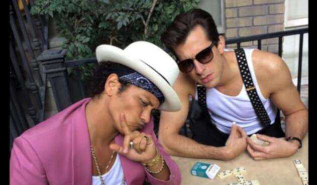 Bruno-Mars-and-Mark-Ronsons-Uptown-Funk-Notch-14-Weeks-at-No-1.jpg