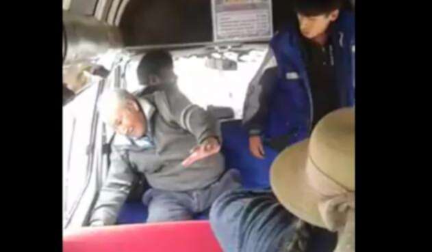 Bus-peru.jpg