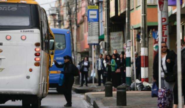 BusesBogotaCOLPRENSA.jpg
