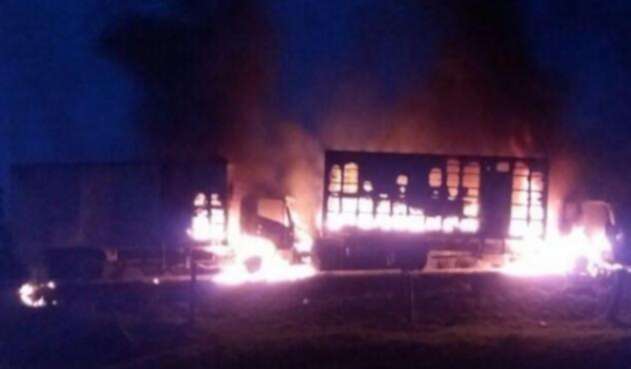 CAMIONESINCINERADOSELN1.jpg