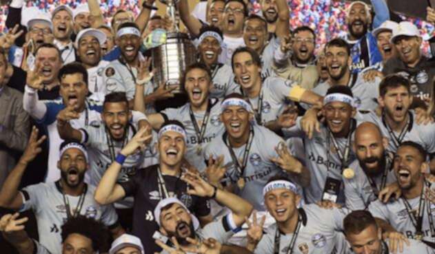CAMPEONGREMIOOFICIALCONMEBOL.jpg