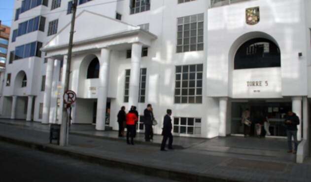 COLP_068184-1.jpg