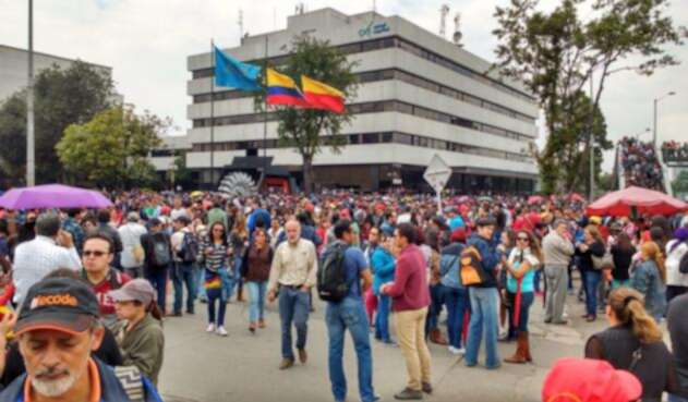 CUT-@cutcolombia-LA-FM.jpg