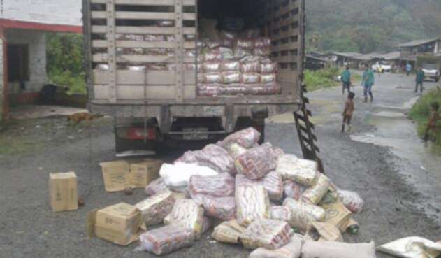 CamionBloqueosMedQuibdosuminLAFM.jpg