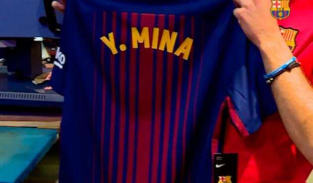 Camiseta-Mina.jpg