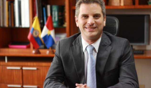 Carlos-Correa-LA-FM-Colprensa-2.jpg