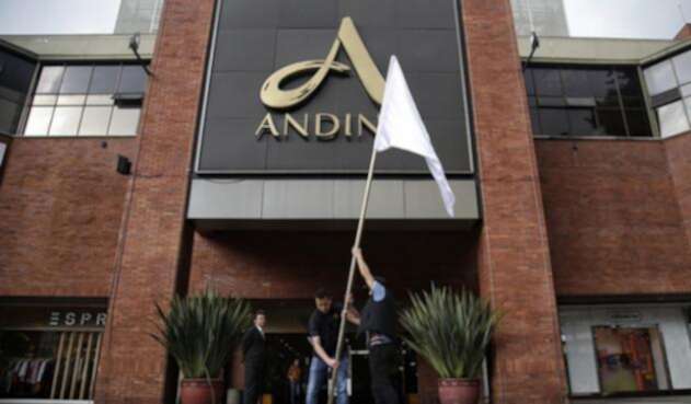 Centro-Comercial-Andino-LAFM-Colprensa.jpg