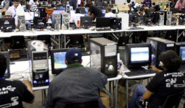 Computadores-Colprensa Computadores-Colprensa.jpg