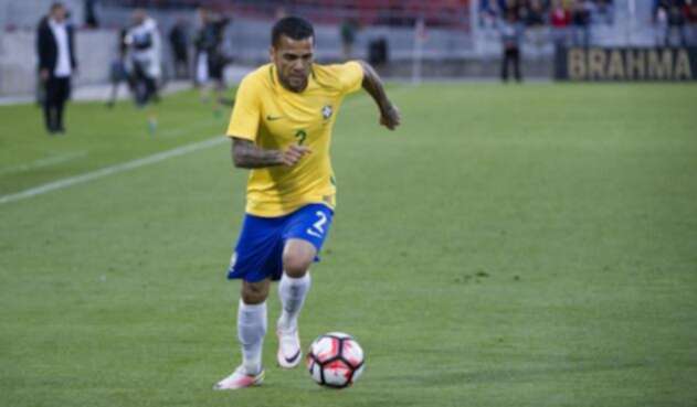 Dani-Alves-LAFm-AFP.jpg