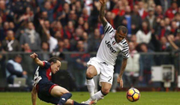Dani-Alves-LAFm-AFP1.jpg