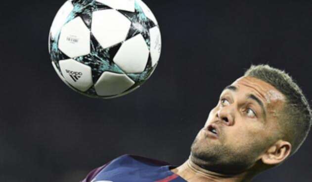 DaniAlvesFotoOficialUEFA.jpg