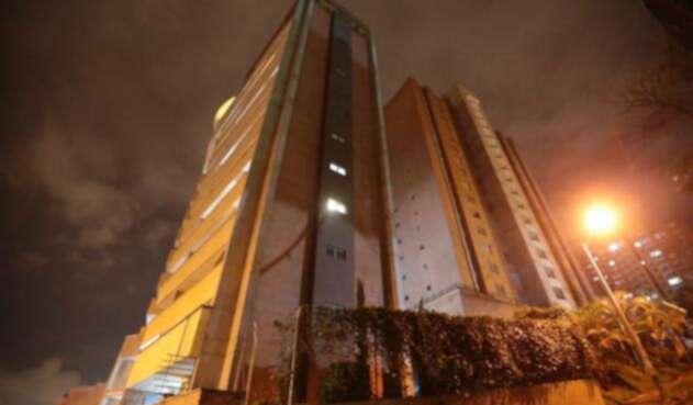 EDIFICIO-AGRIETADO-3.jpeg