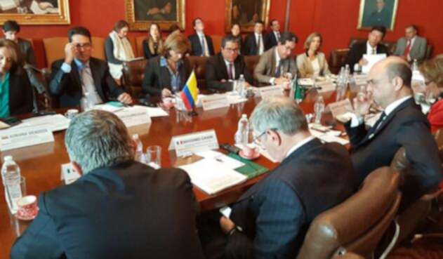 Energía-Italia-LA-FM-@CancilleriaCol.jpg