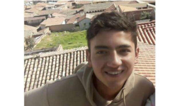 Estudiante-U.-Tadeo-Redes-sociales-1.jpg