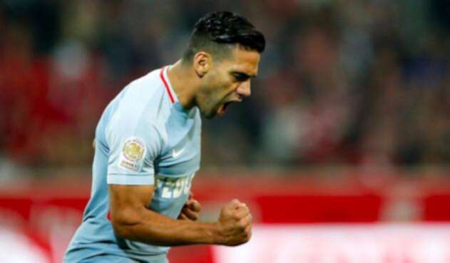 FalcaoGolFotoRefVÍATWITTERFALCAO.jpg