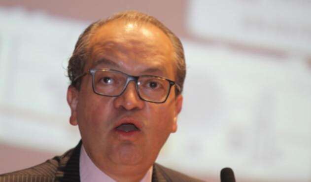 Fernando-Carrillo-LA-FM-Colprensa.jpg