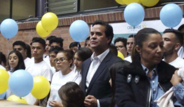 Frank-Pearl-LA-FM-Suministrada.jpg