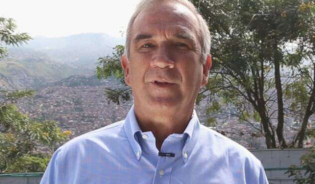 Gustavo-Villegas-LA-FM.jpg