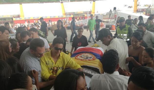 Imagenes-del-Sepelio-de-Martin-Diaz.jpg