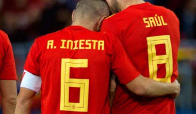 Iniesta-con-la-selección-española.jpg