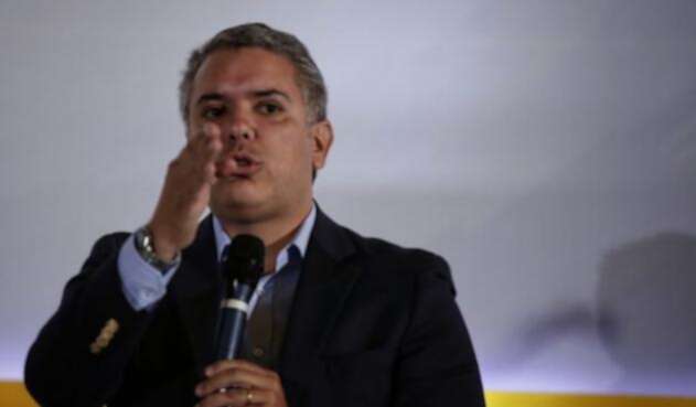 IvanDuqueMicroRefCOLPRENSA-e1520935522995.jpg
