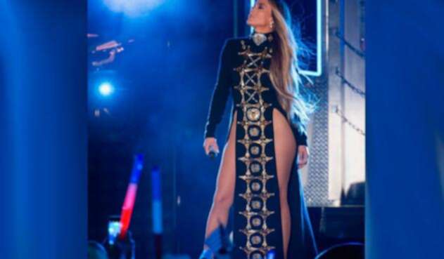 JLo1.jpg