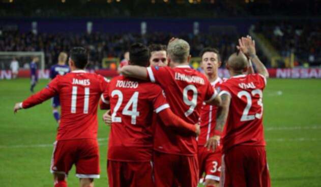 James-@FCBayernES-LA-FM.jpg