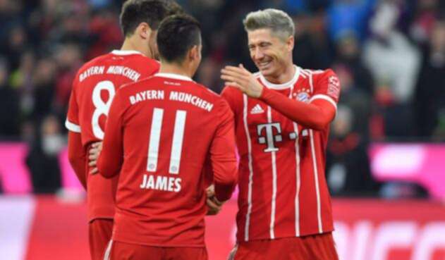 James-@FCBayernES-LA-FM1.jpg