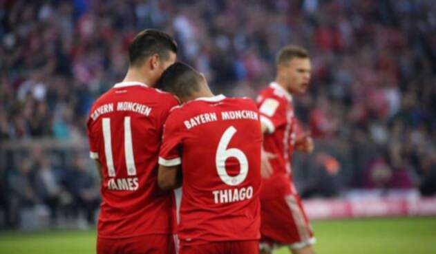 James-LA-FM-@FCBayernES1.jpg