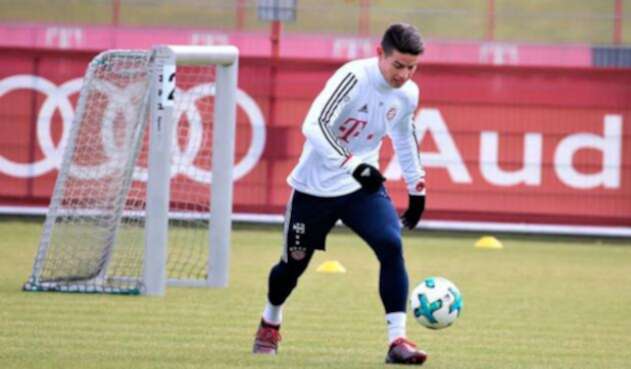 James-Rodriguez-en-entrenamientos-Bayern-Munich.jpg