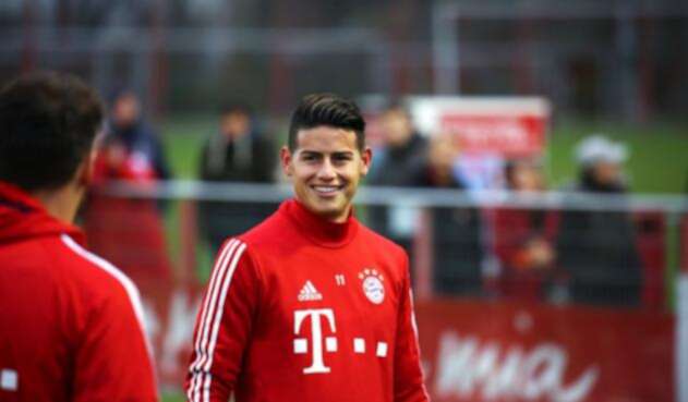 JamesBayernEntrenoTWITTERBAYERN.jpg