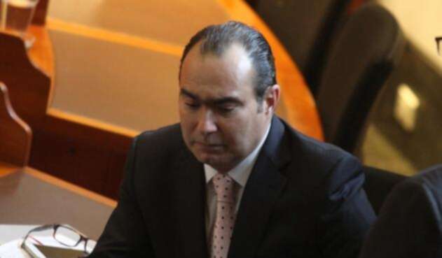 JorgePretelCorteCOLPRENSA1.jpg