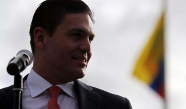 Juan-Carlos-Pinzón-Colprensa-Luisa-González.jpg