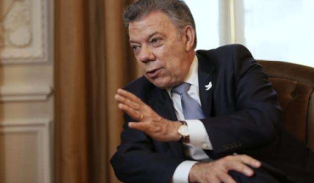 Juan-Manuel-Santos-Colprensa-Luisa-González.jpg