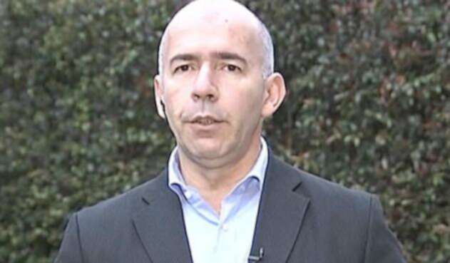 JuanEstebanOrregolafm.jpg