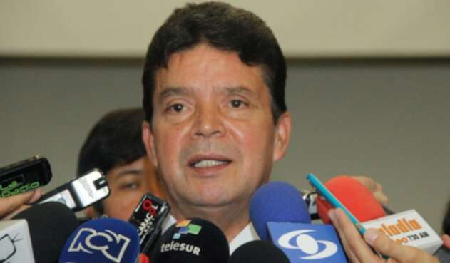 Julio-Roberto-Gómez.jpg