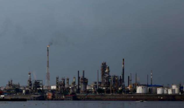 La-refinería-de-Barrancabermeja-Colprensa-Mauricio-Alvarado.jpg