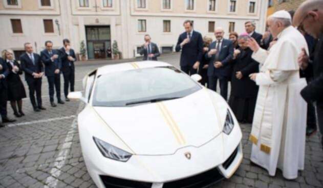 Lamborghini_0.jpg