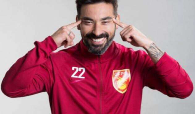 LavezziFotoChina1.jpg