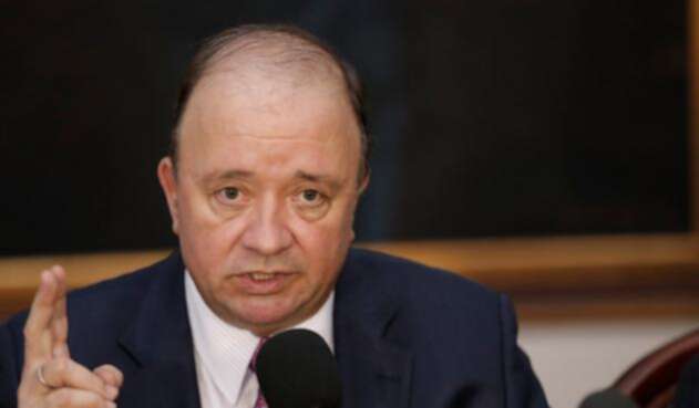 Luis-Carlos-Villegas-ministro-de-Defensa-Colprensa-Juan-Páez.jpg