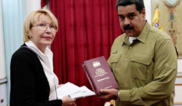 Luisa-Ortega-y-Maduro-AFP.jpg