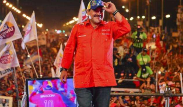MaradonaChavistaAFP1.jpg
