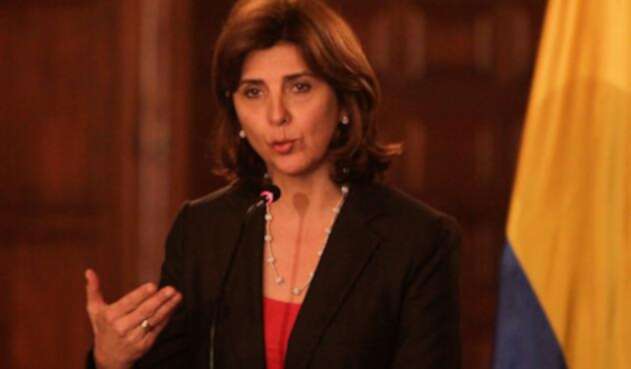 Maria-Angela-Holguin-Colprensa-Diego-Pineda1.jpg