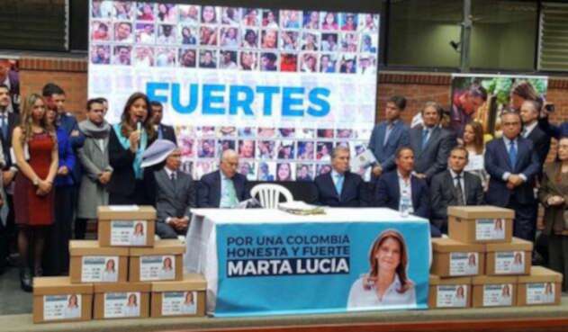 Marta-Lucia-Ramirez-LA-FM.jpg