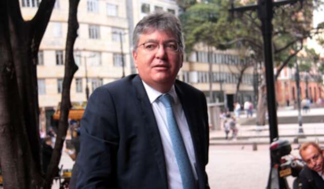 Mauricio-Cárdenas-LA-FM-Colprensa.jpg