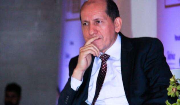 Mendieta-LAFM-Colrensa.jpg