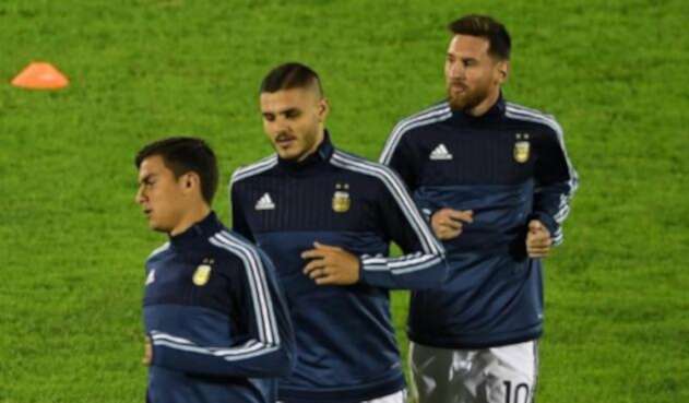 Messi-Dybala-AFP.jpg