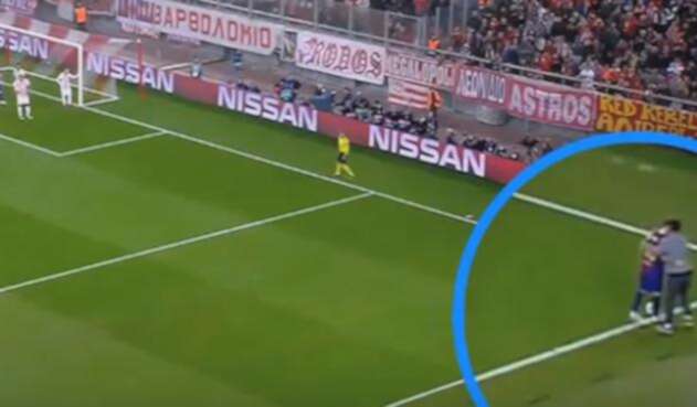 MessiAbrazoEspon1.jpg