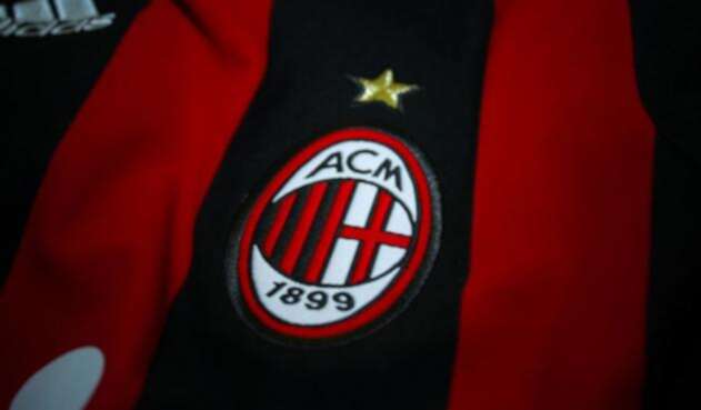 MilanEscudo12.jpg