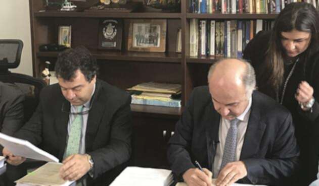 MinJusticia-LA-FM.jpg